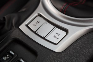 Controles de mando de tracción y conducción