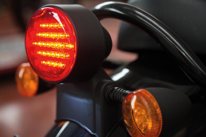 Normativa de iluminación en motos - Revista CESVIMAP