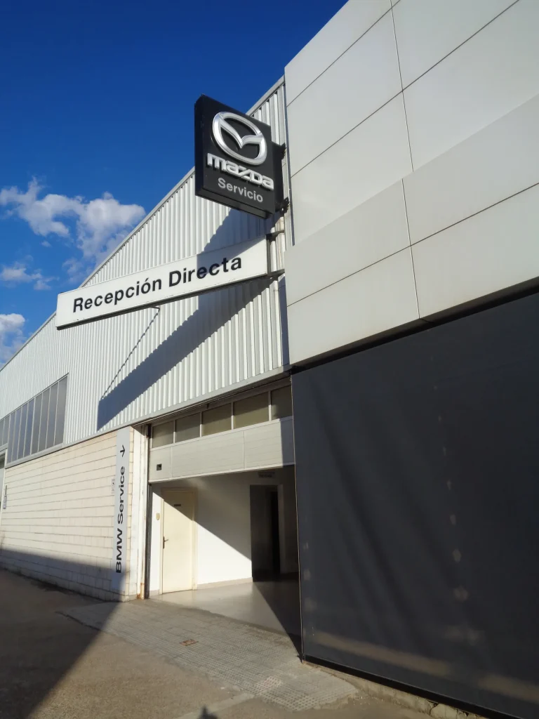 Recepción-para-vehículos-del-taller-Ramgarauto