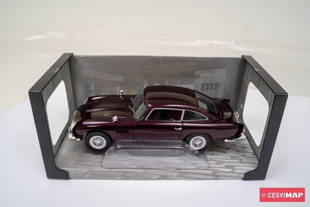 Aston Martin DB 5 escala 1:18