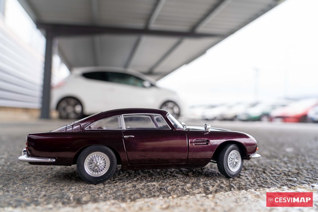 Aston Martin DB 5 escala 1:18