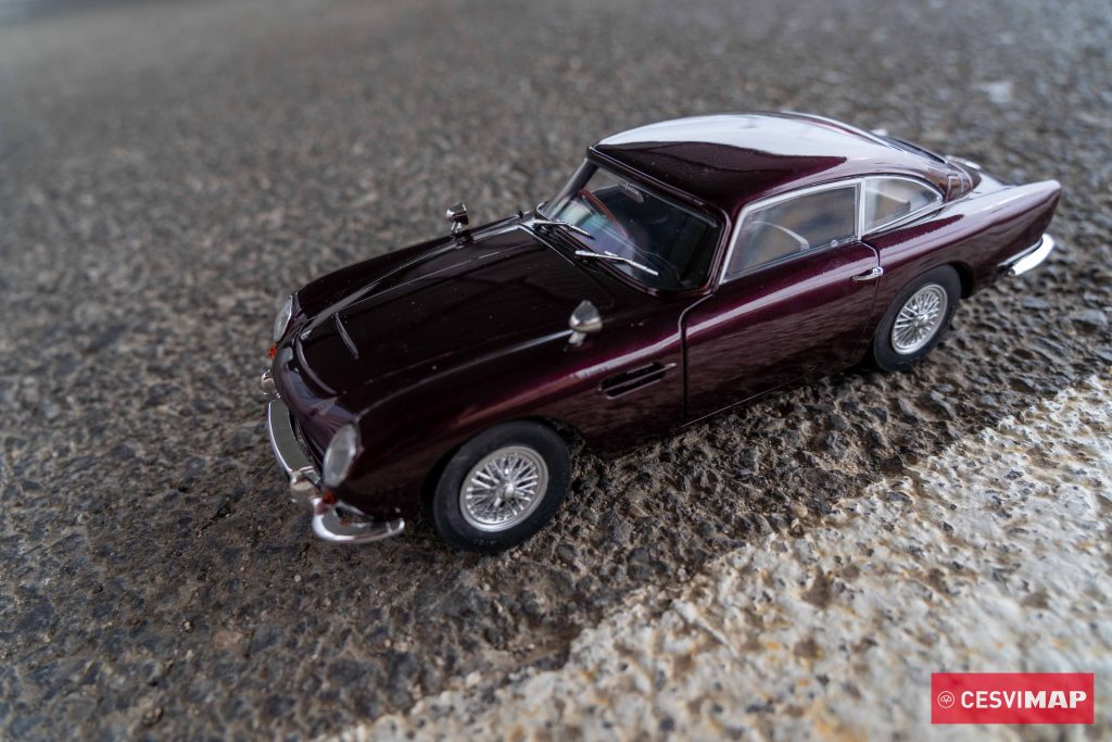 Aston Martin DB 5 escala 1:18