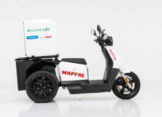 motocicleta para la recarga de vehículos eléctricos